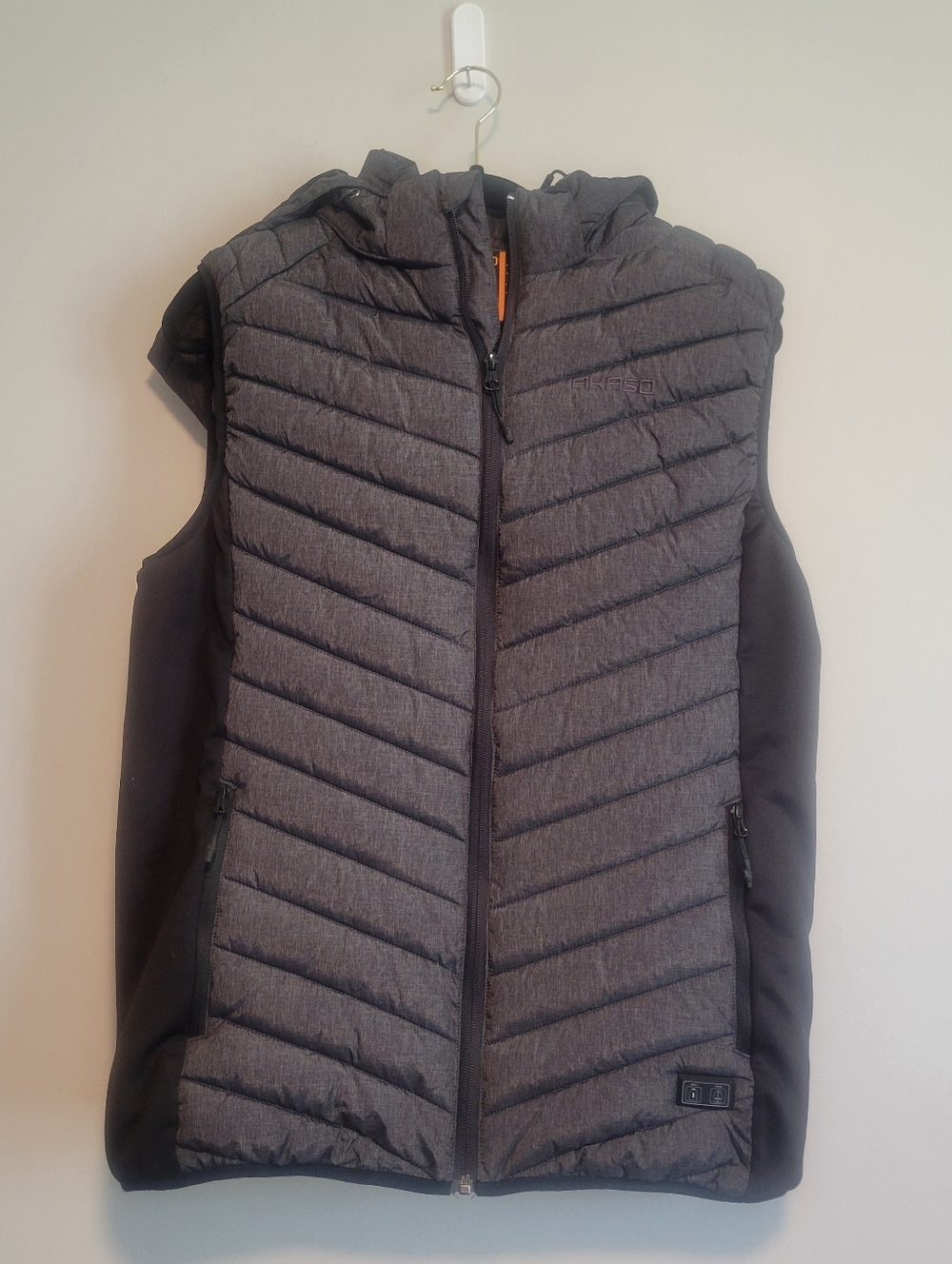 Akaso Men's Nomad Warm Winter Quilted Vest Size Large - Slim Fit